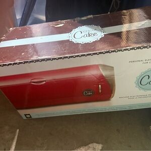 Cricut Cake Red Electronic Cutter